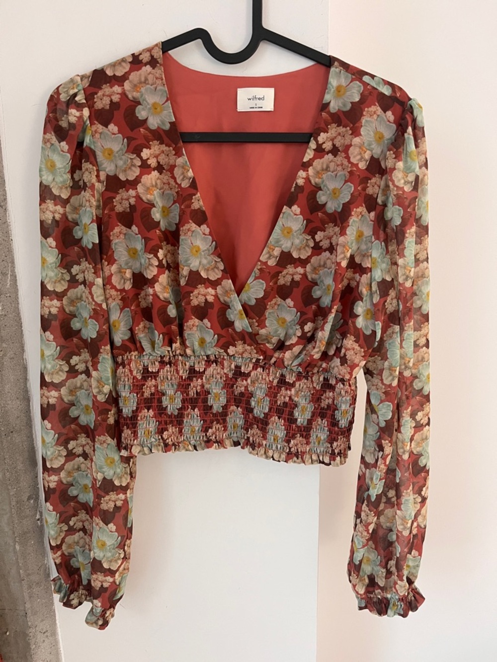 🔥CLEAROUT🔥3/$25🔥Wilfred Long Sleeve Floral Blouse - Size S
